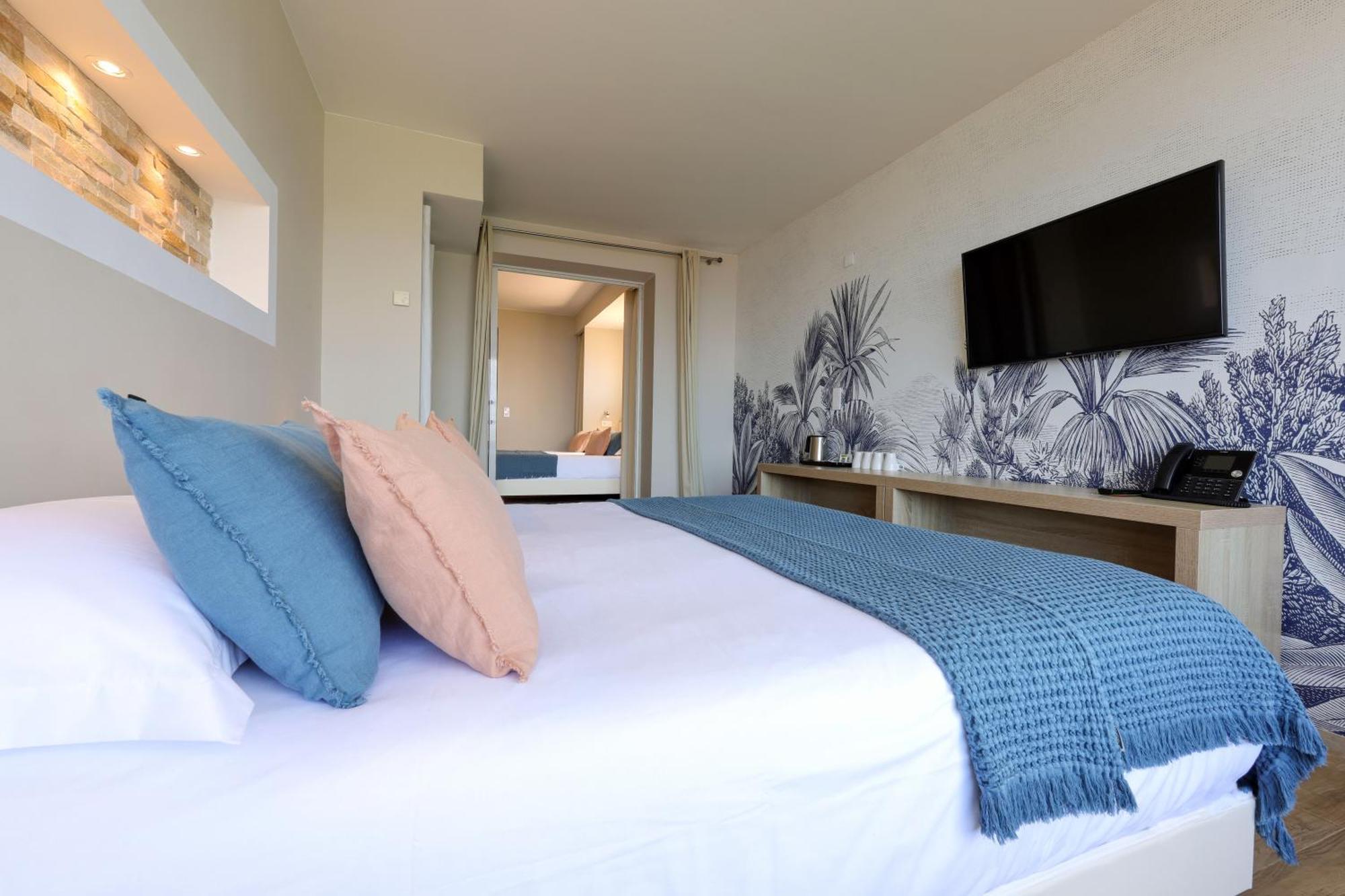 Le Saint Erasme, Hotel Eco Friendly Calvi  Exterior photo